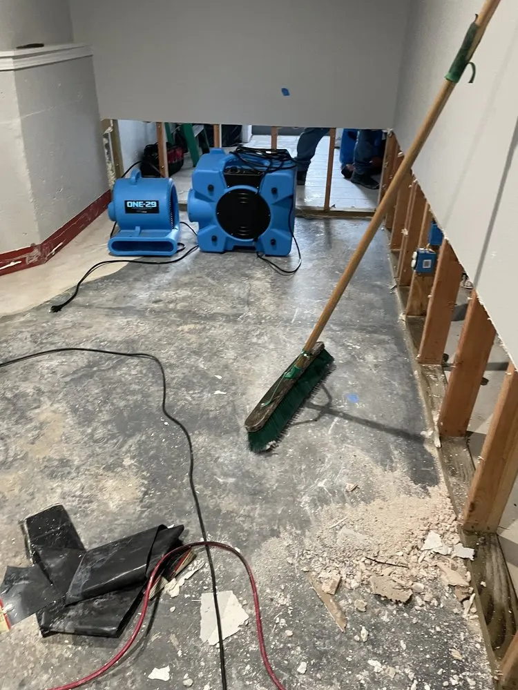 Slide of HVAC Utor Services