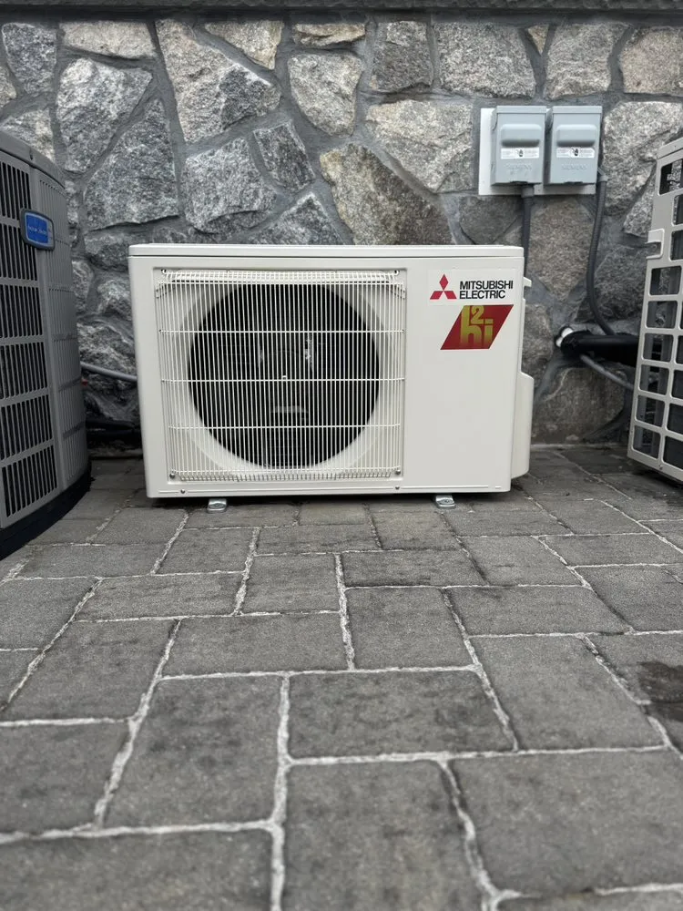 Slide of HVaccaros Mechanical