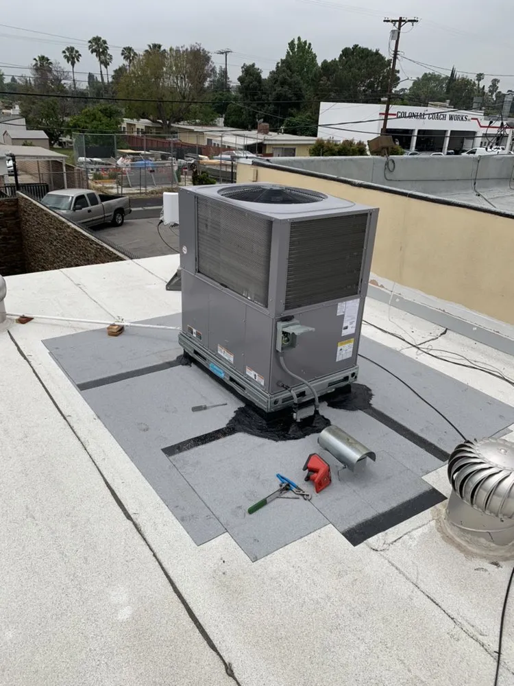 Expert air conditioning service in Granada Hills, CA by HVAControl