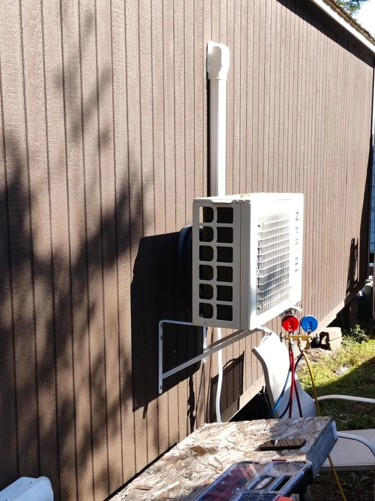 Slide of Ice Bear Mini Split Systems