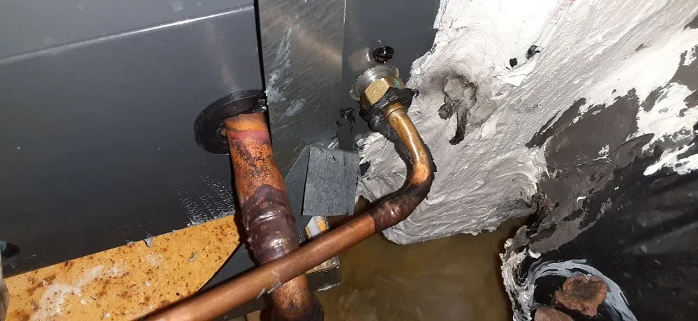 Slide of Ice Cube Air