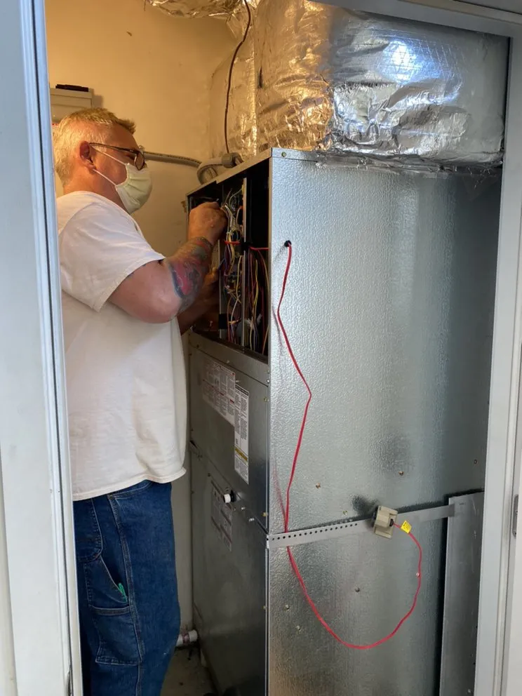 Slide of Ice Kold Airconditioning