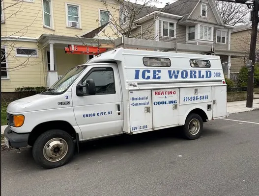 Ice World Logo