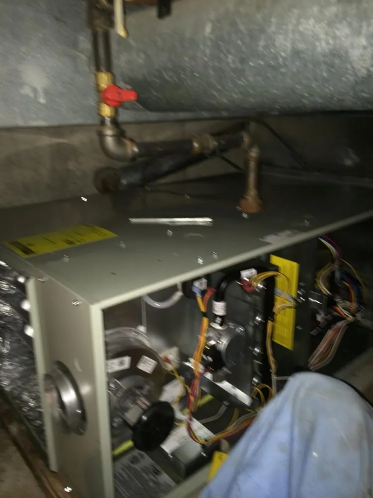 Slide of Icee Hot Heating and Cooling