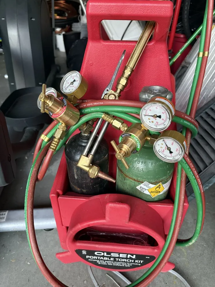 Slide of I&G Comfy House