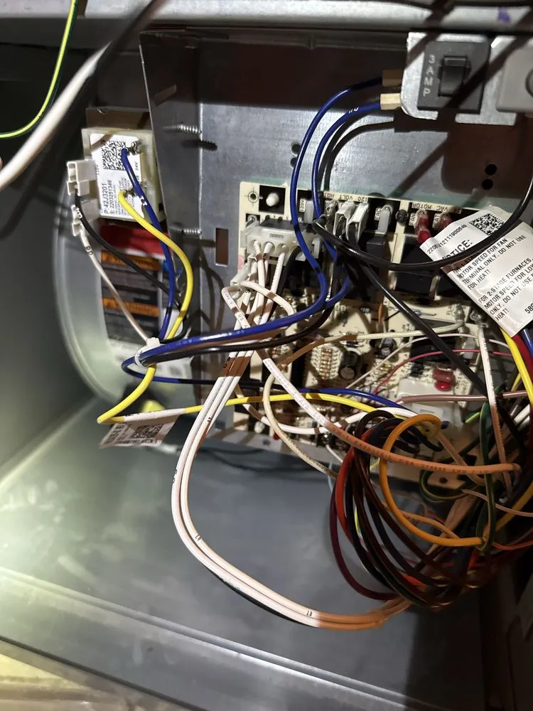 Slide of I&G Comfy House