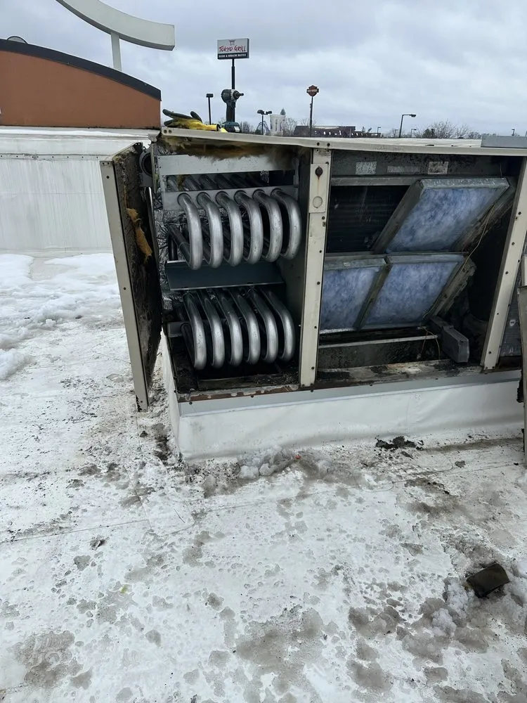 Slide of I&G Comfy House