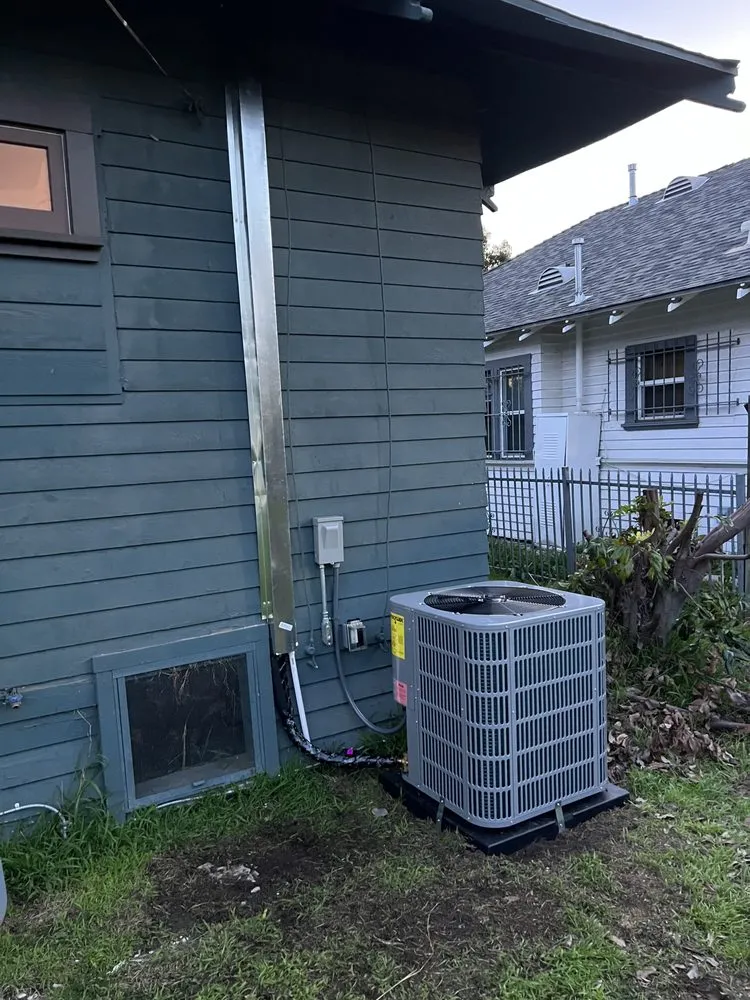 Slide of Igloo Air Conditioning & Heating