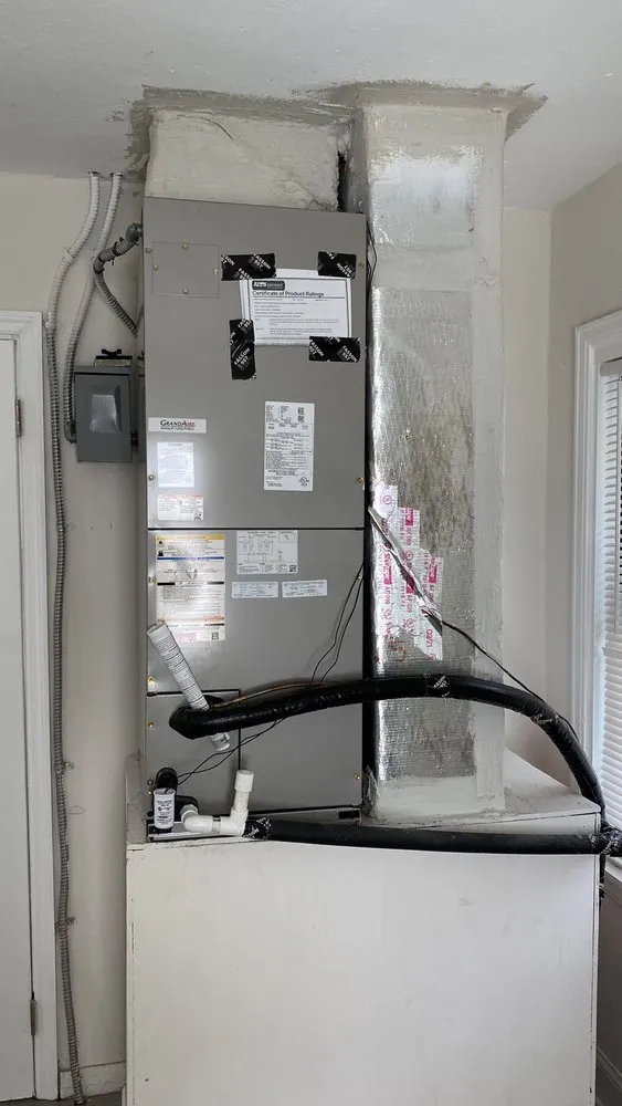 Slide of Iguara Air Conditioning Services