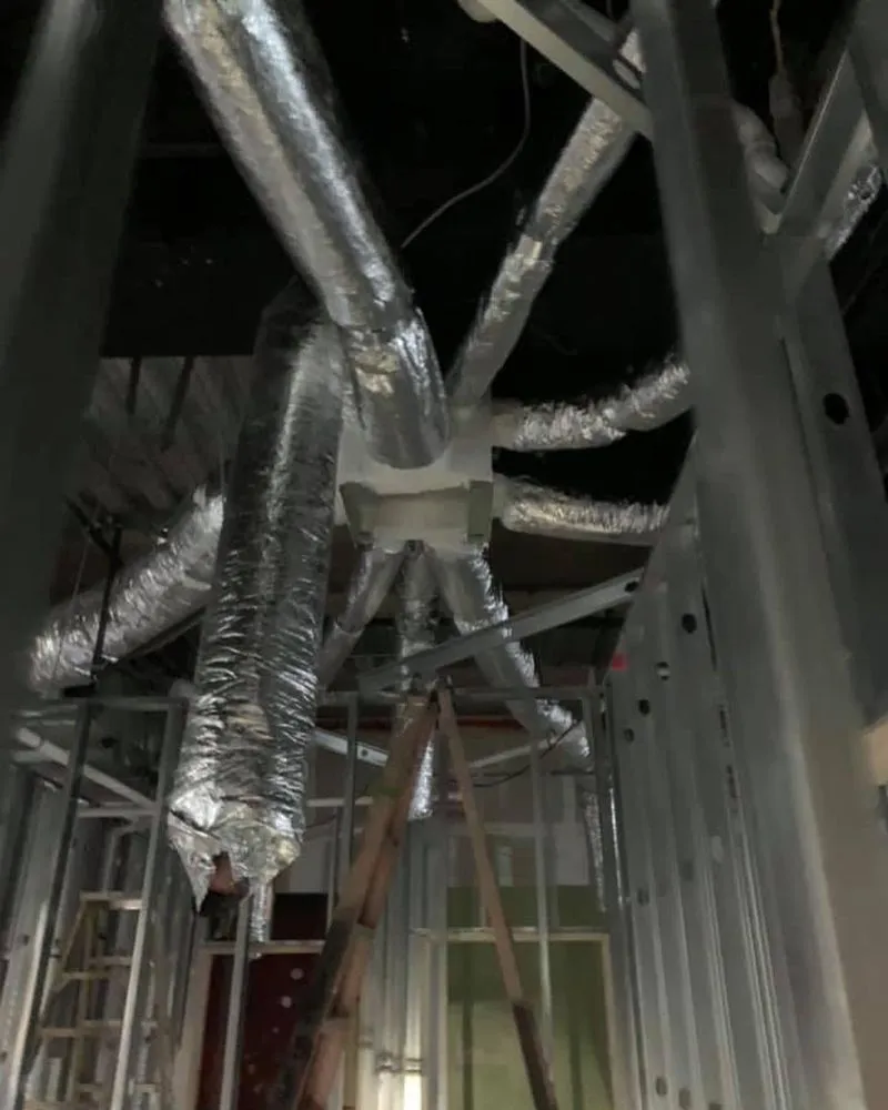 Slide of Iguara Air Conditioning Services