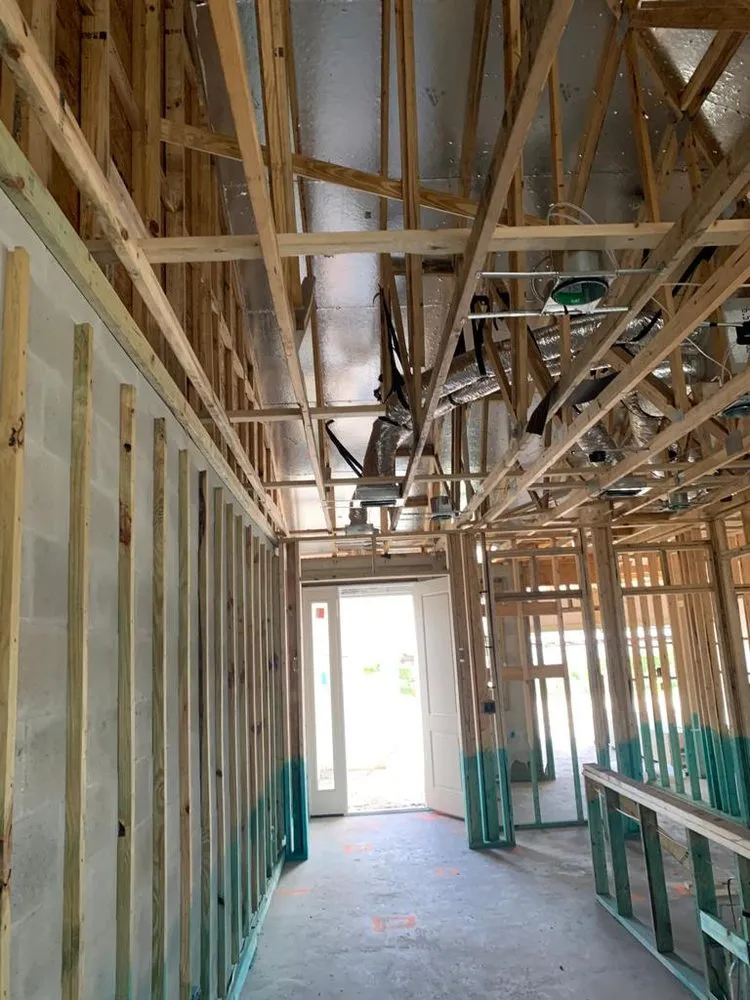 Slide of Iguara Air Conditioning Services