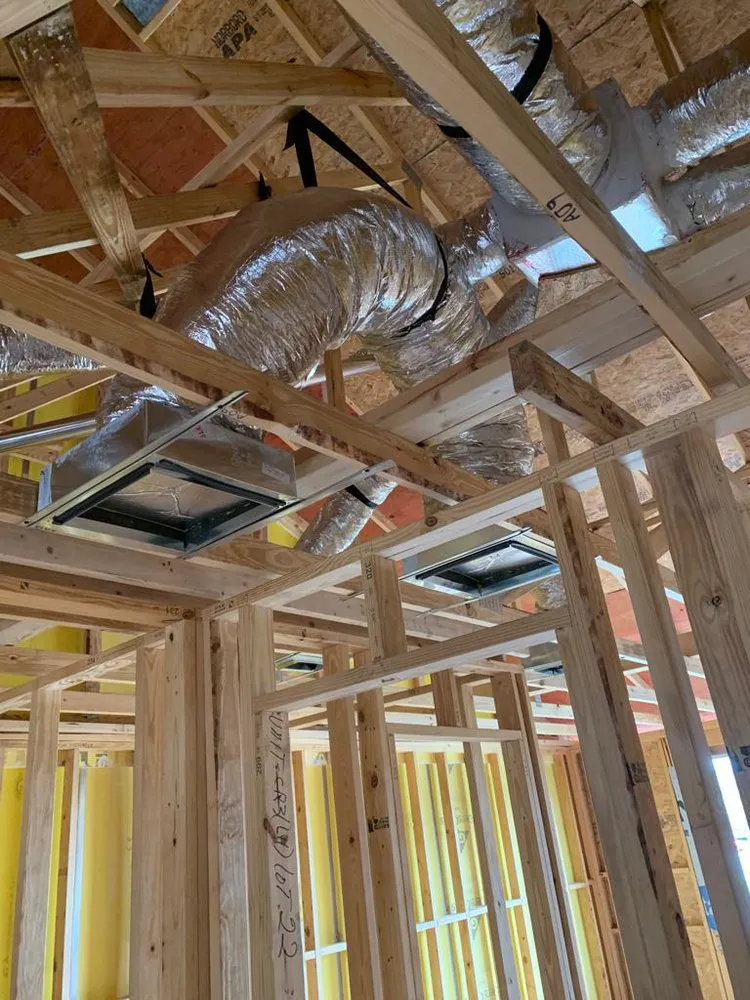 Slide of Iguara Air Conditioning Services