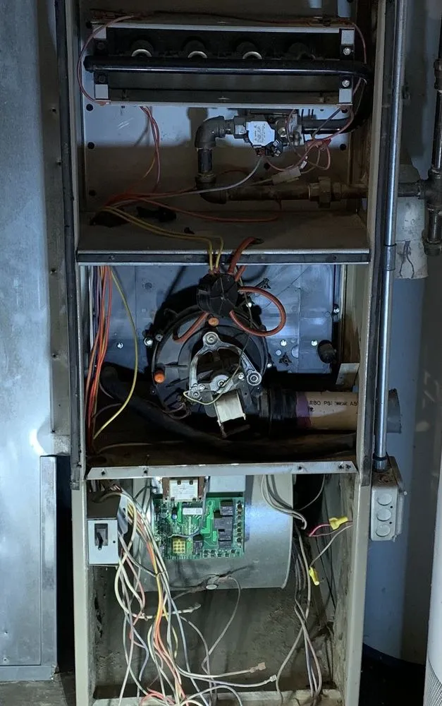 Slide of Ilani's Heating & Cooling