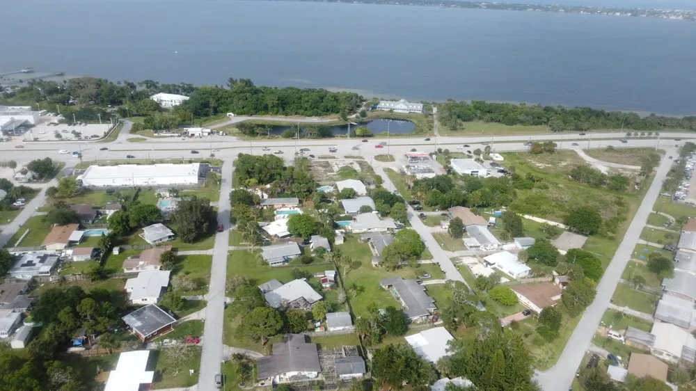 Slide of Im Collins It