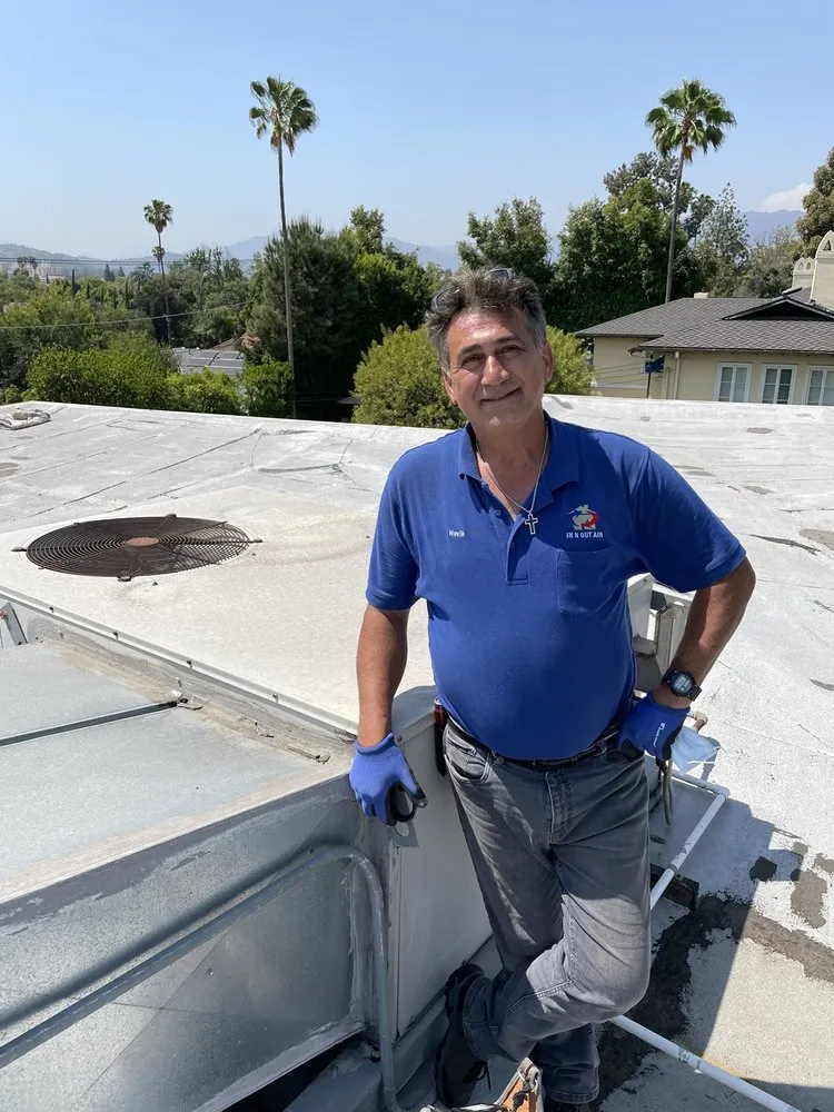 Slide of In N Out Air