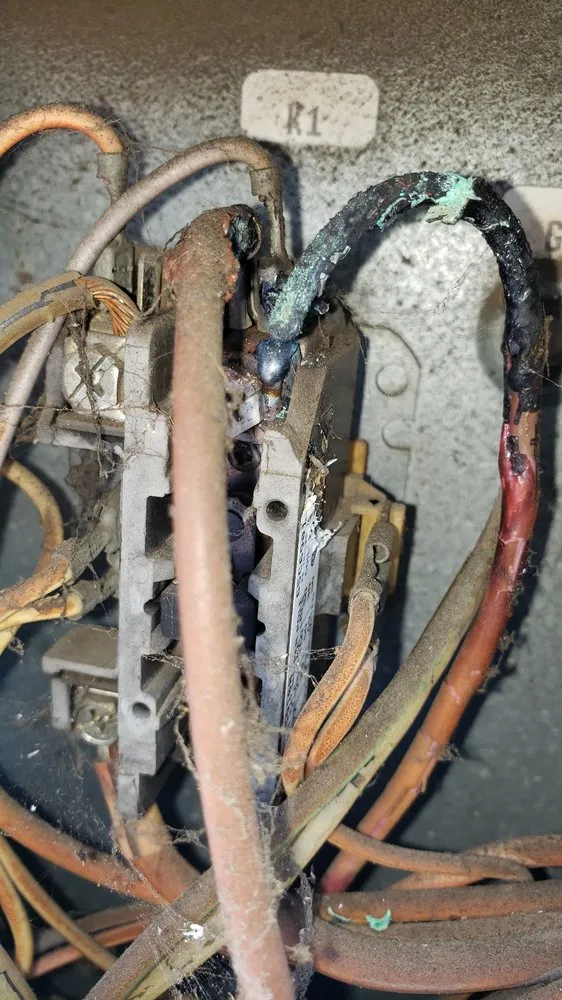 Slide of In N Out Air