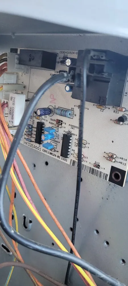 Slide of Independent Air Maintenance and Repair