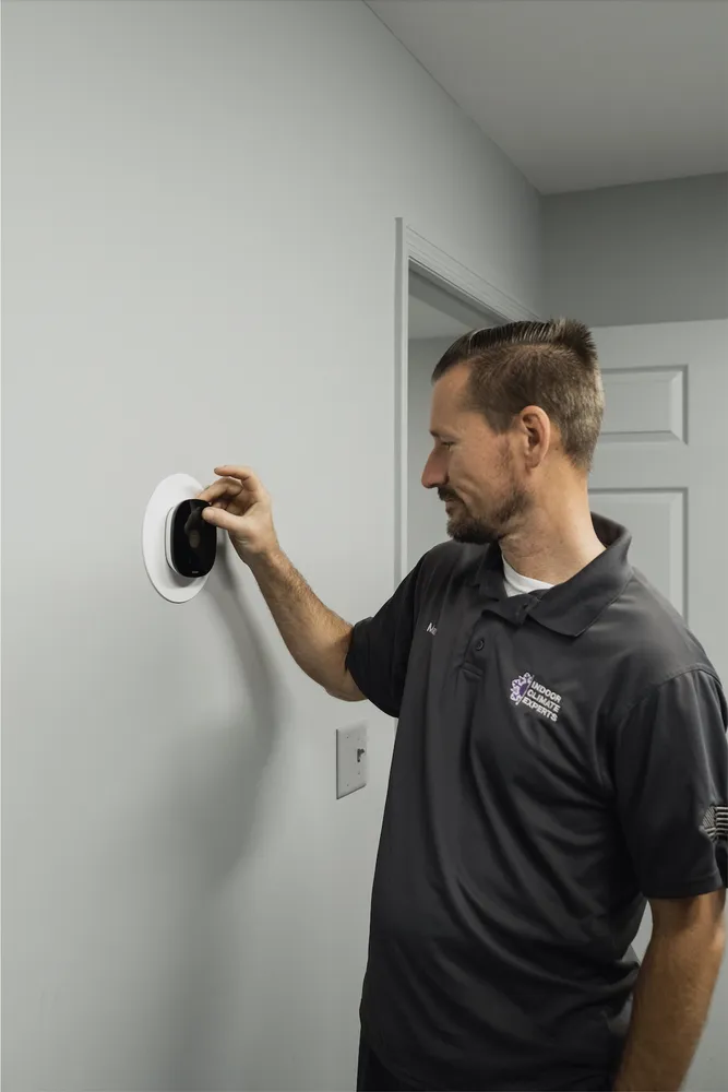 Slide of Indoor Climate Experts - Heating and Cooling Services