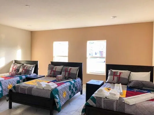 Innovative Painting Logo