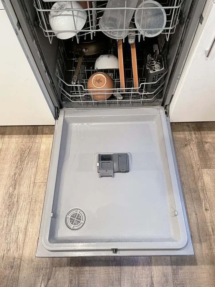 Slide of InstaFix Appliance Repair