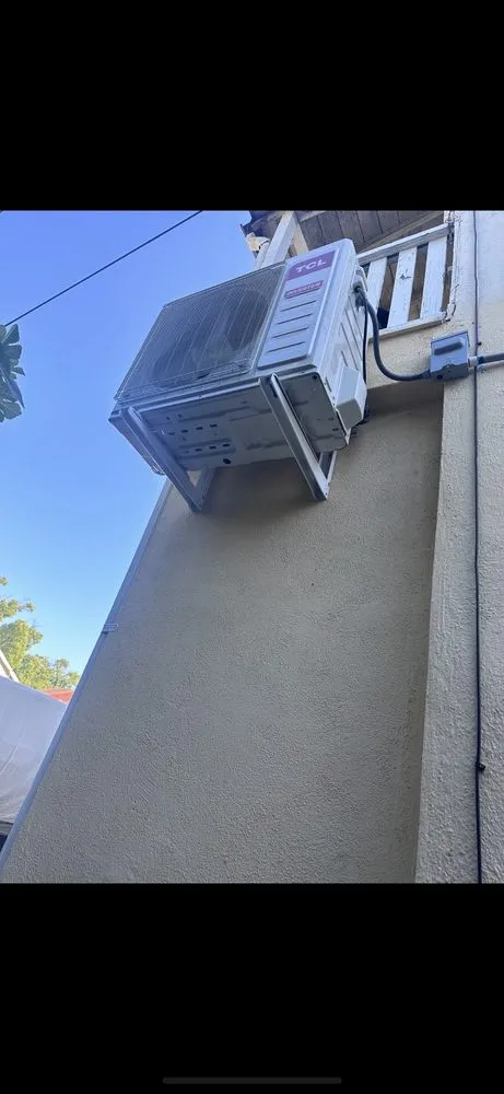 Slide of Instant Air Solutions