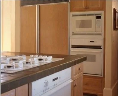 Slide of Instant Appliance Services