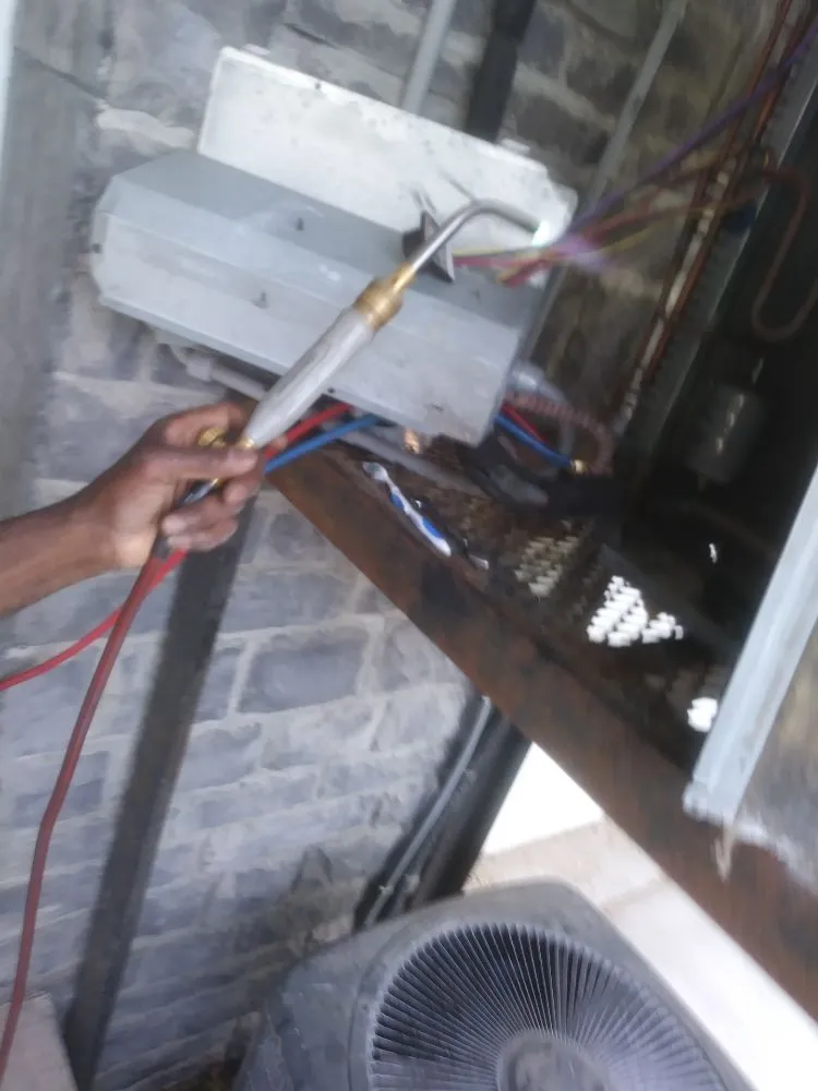 Slide of Instant Appliance Services