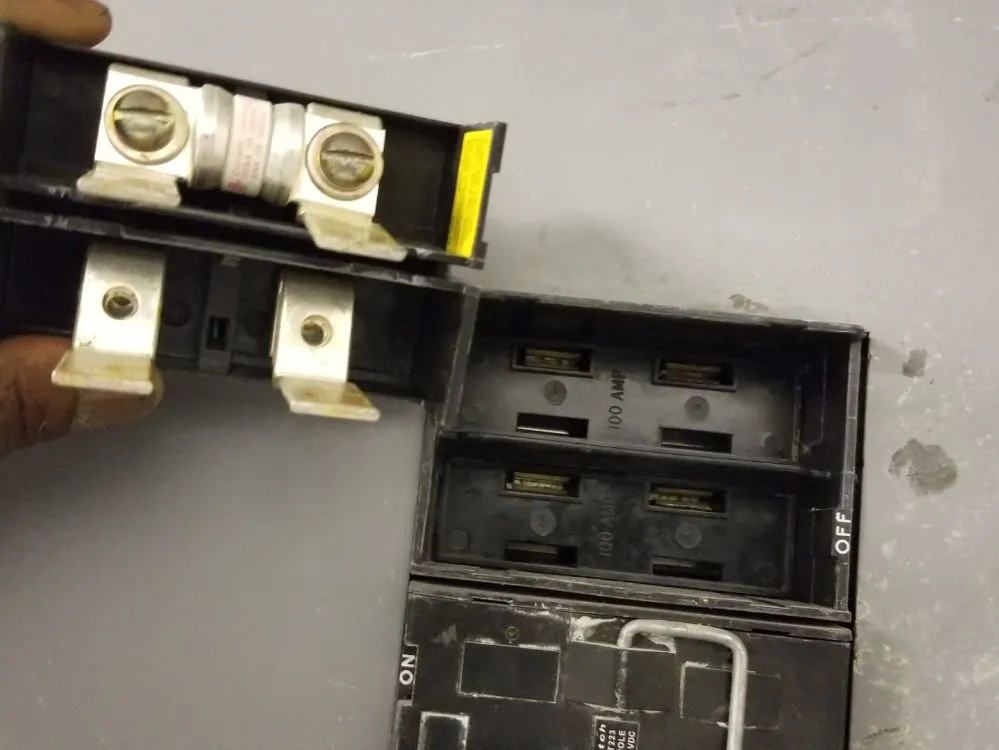 Slide of Instant Appliance Services