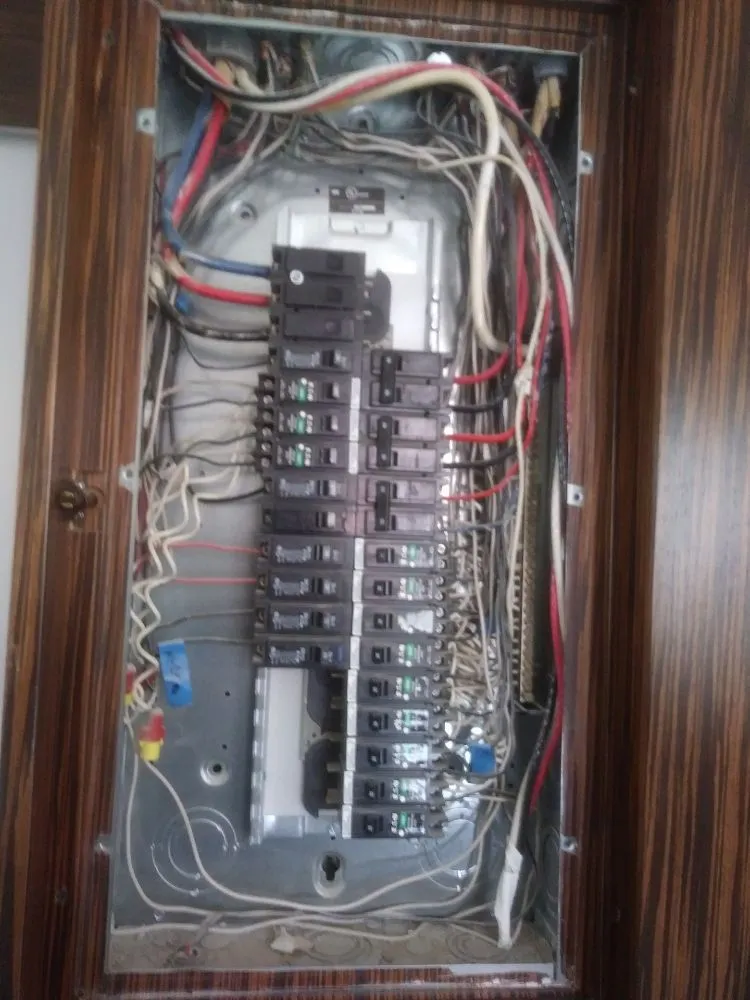 Slide of Instant Appliance Services