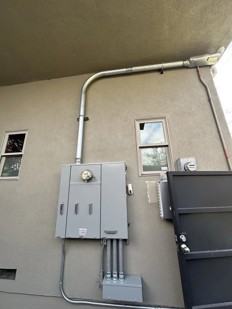 Slide of Intelectric