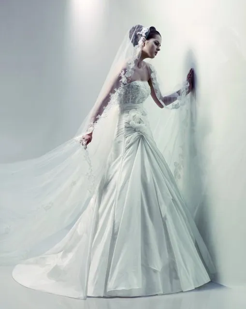 Slide of Intoset Electric