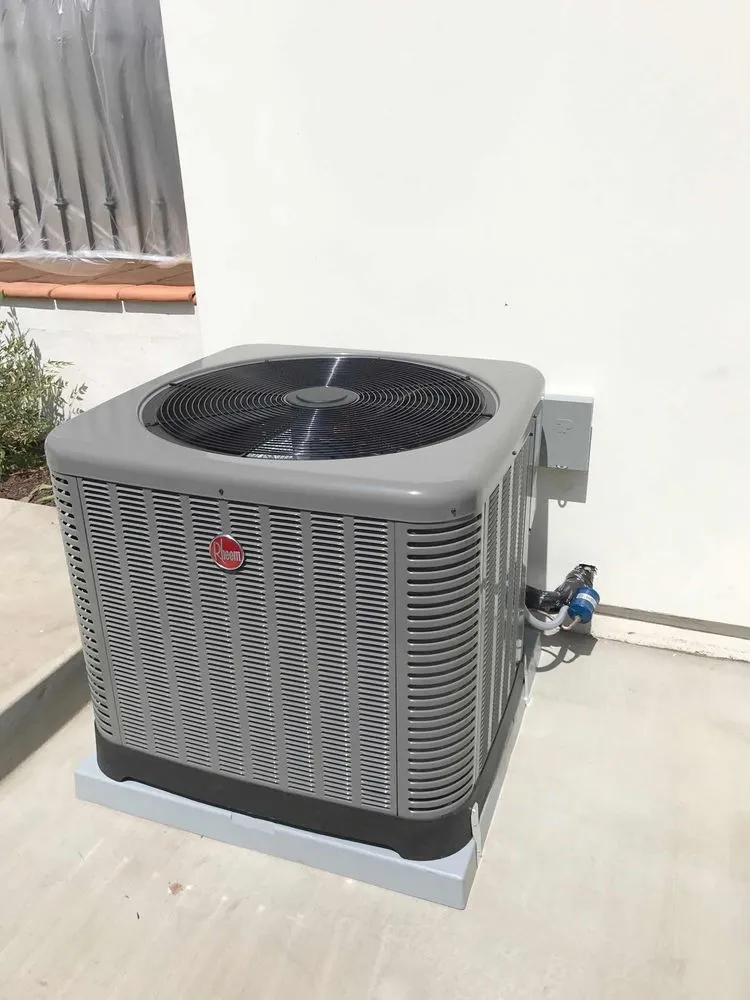 Slide of Inzunza Builders