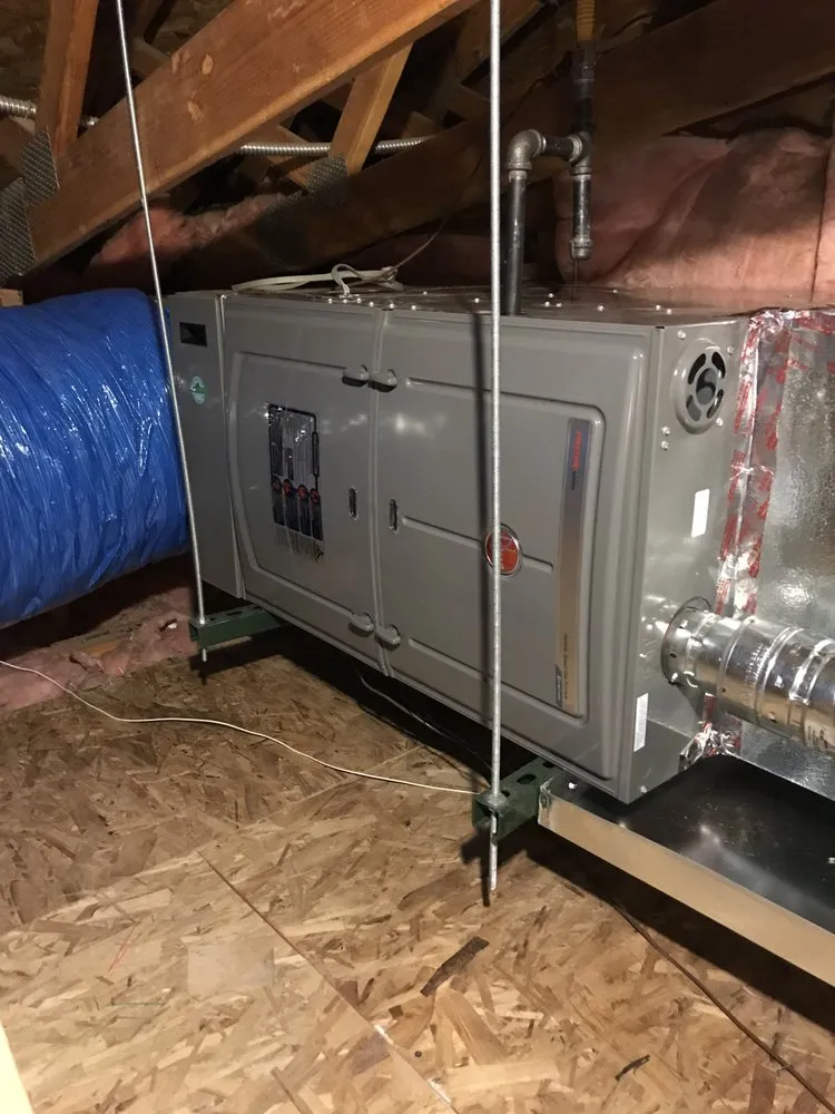 Slide of Inzunza Builders