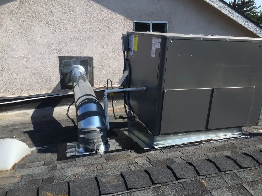 Slide of Inzunza Builders