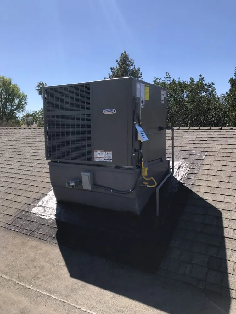 Slide of Inzunza Builders