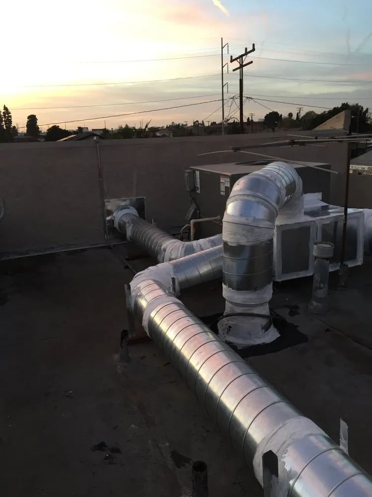 Slide of Inzunza Builders