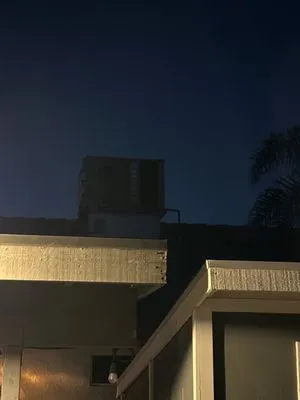 Island Air Professionals Logo