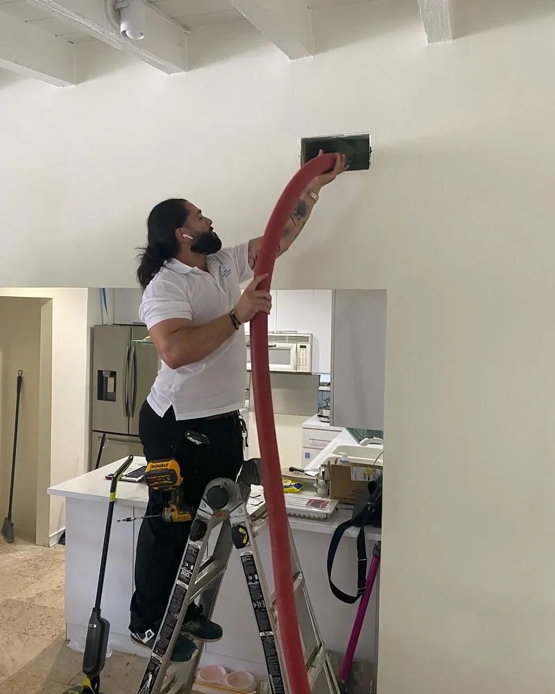 Slide of Island Breeze Air Conditioning