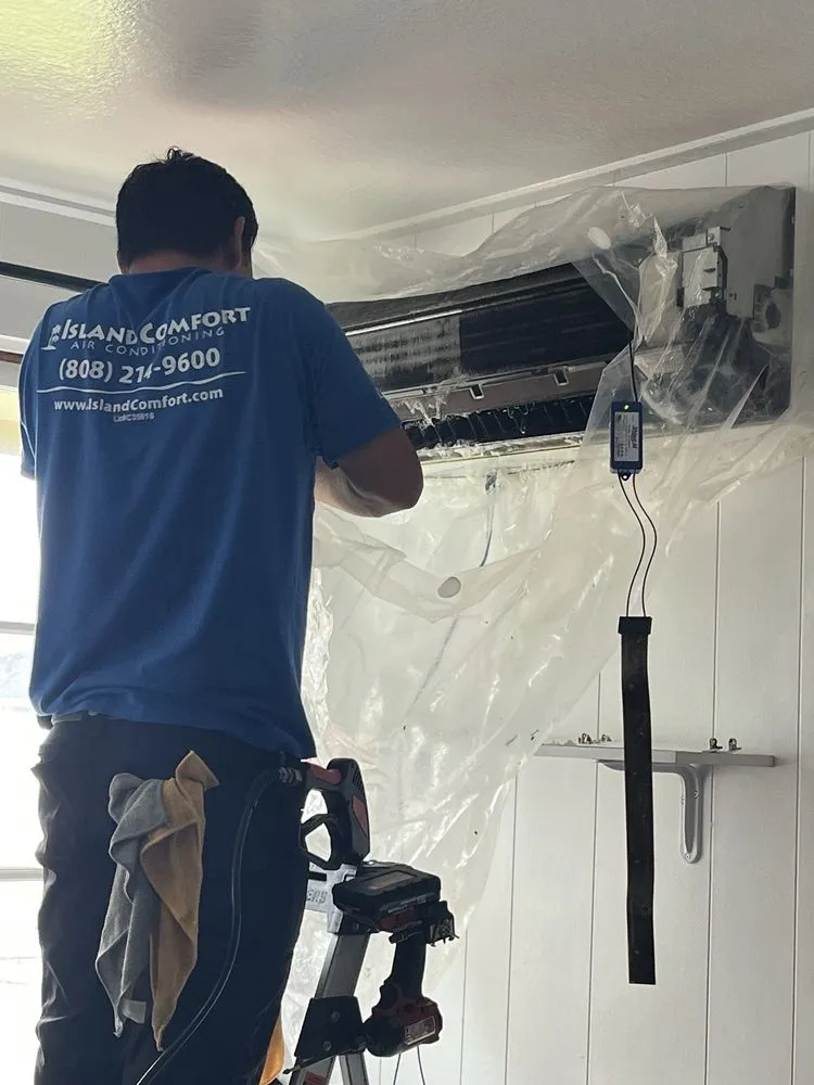 Slide of Island Comfort