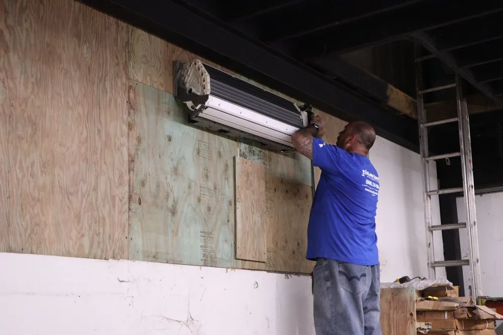 Slide of Island Comfort