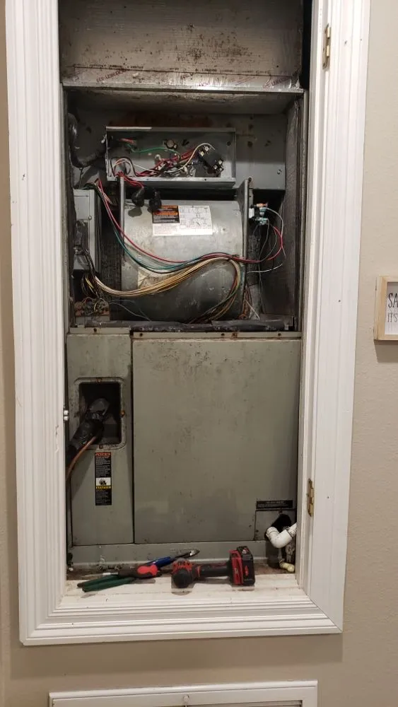 Slide of Ivey's Air Condition And Refrigeration