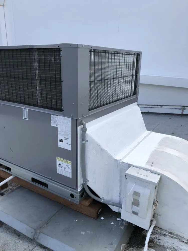 Slide of Iwai Cooling & Heating