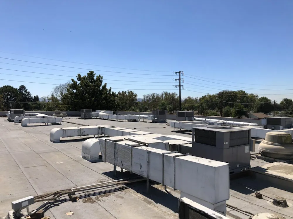 Slide of Iwai Cooling & Heating