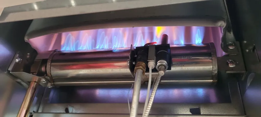 Slide of Izzy Heating & Air Conditioning