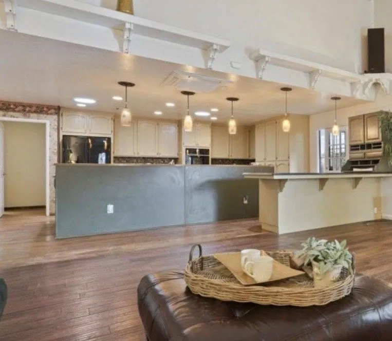 Slide of J & J Services