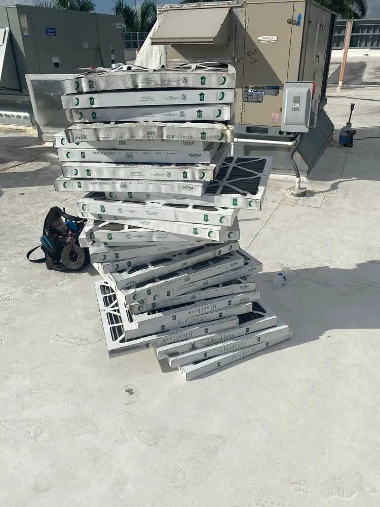 Slide of J-Nissi Tech Corp