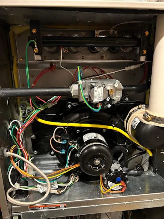 Emergency heating and cooling service in Lee's Summit, MO by Jackson County Comfort Heating and Cooling