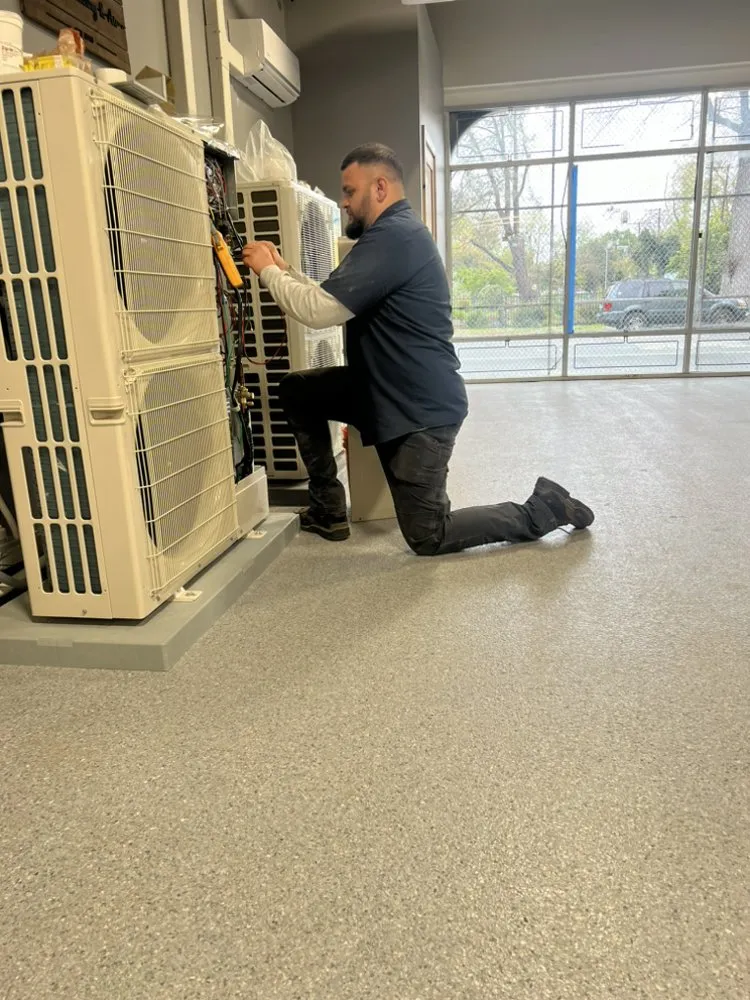 Slide of Jaguar Heating & Air