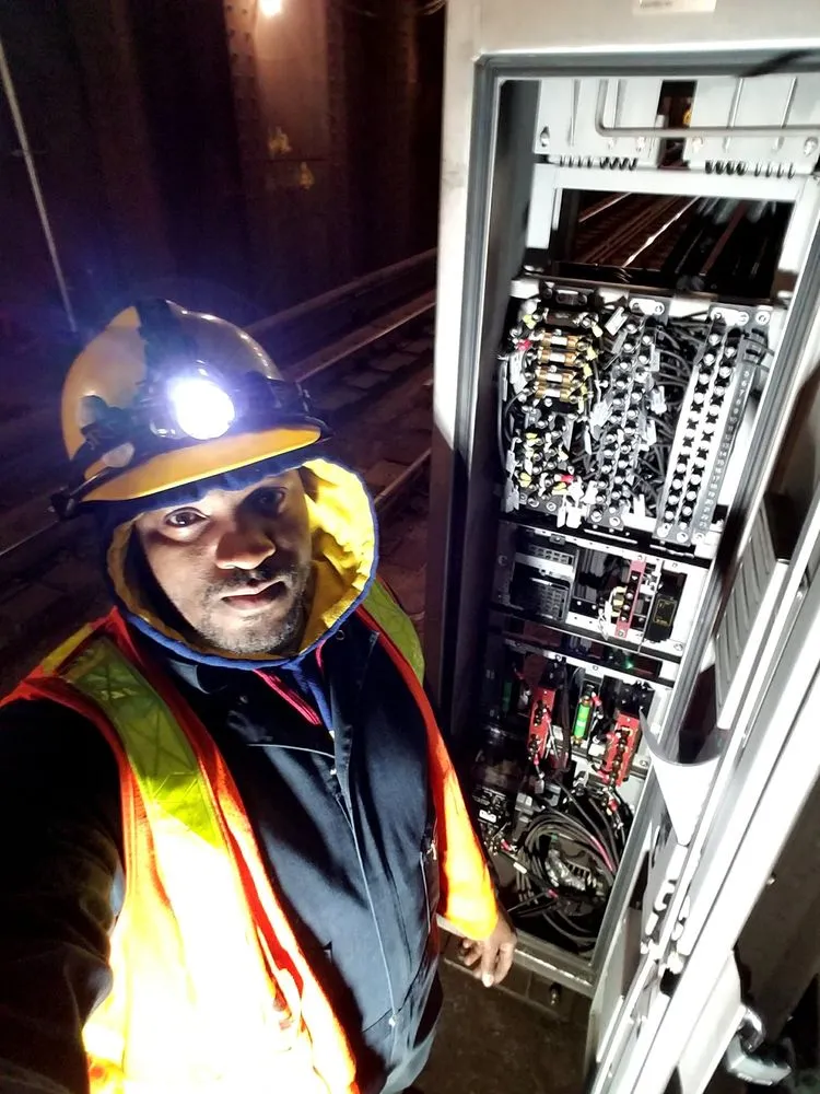 Slide of Jamprobe Electric