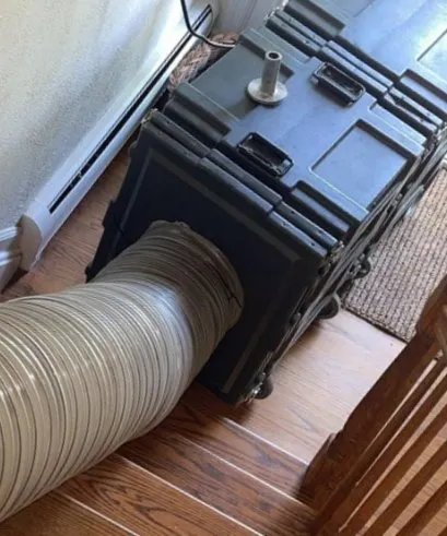 Slide of Javier's Duct Specialists